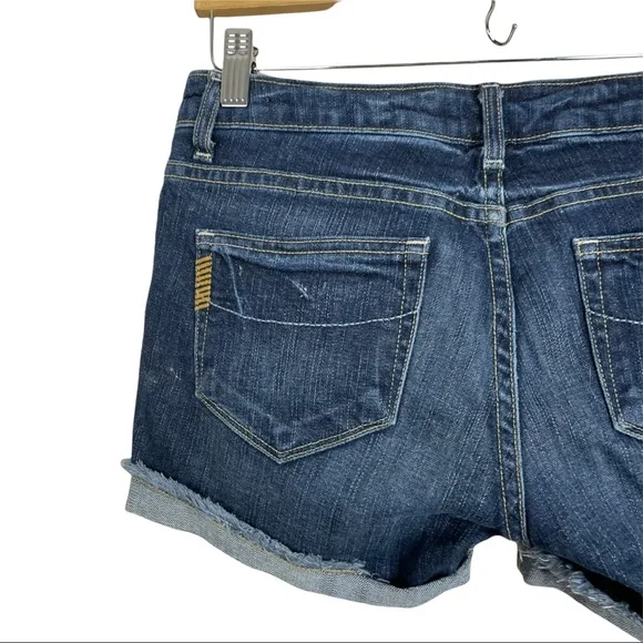 Paige Jimmy Jimmy Shorts Dark Wash Low Rise Raw Cuffed Hem Pre Faded & Feathered - Picture 6 of 11